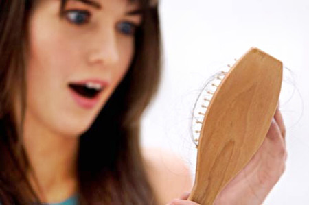 Tóc Bị Rụng Nhiều, Nguyên Nhân Từ Đâu?